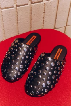 Studdedstudded bubble slipper