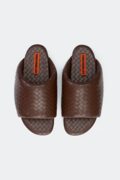 Wovenwoven bubble slide